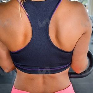 Meet your Posher, Yalianys